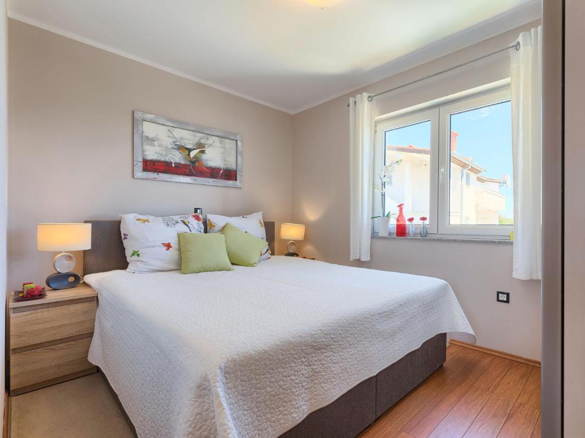 Holiday Home Villa Valentina By Interhome Loborika Екстер'єр фото
