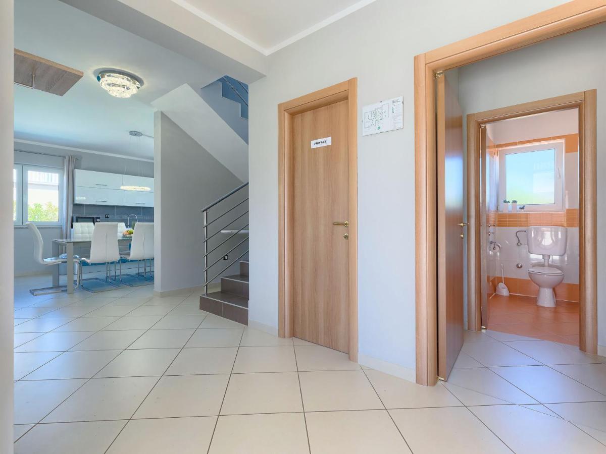 Holiday Home Villa Valentina By Interhome Loborika Екстер'єр фото
