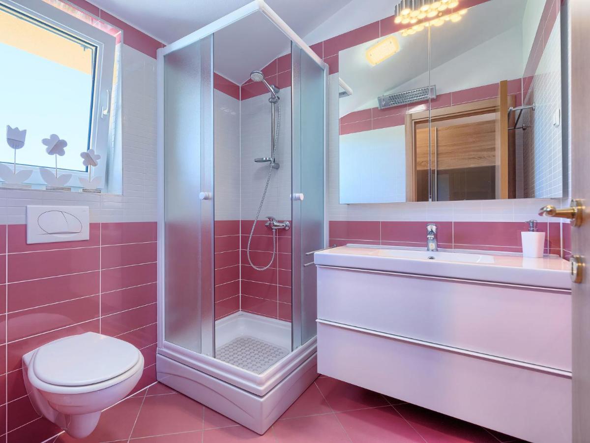 Holiday Home Villa Valentina By Interhome Loborika Екстер'єр фото